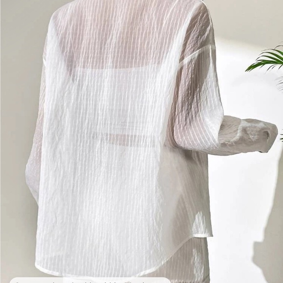 Beautiful beach shirt and shorts - Picture 2 of 6